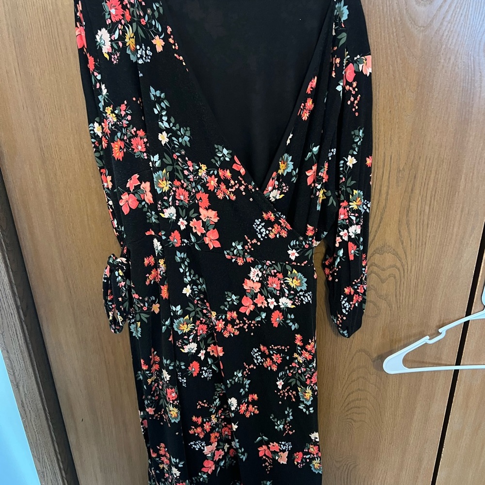 Loft Floral Wrap Dress size 24